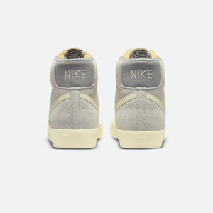Persuasión testigo Cumplido Nike Blazer Mid `77 Premium - Vintage Light Bone / Medium Grey / Alpha –  Kith
