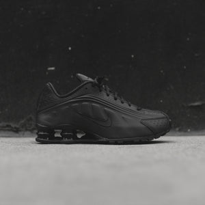 nike shox r4 clearance