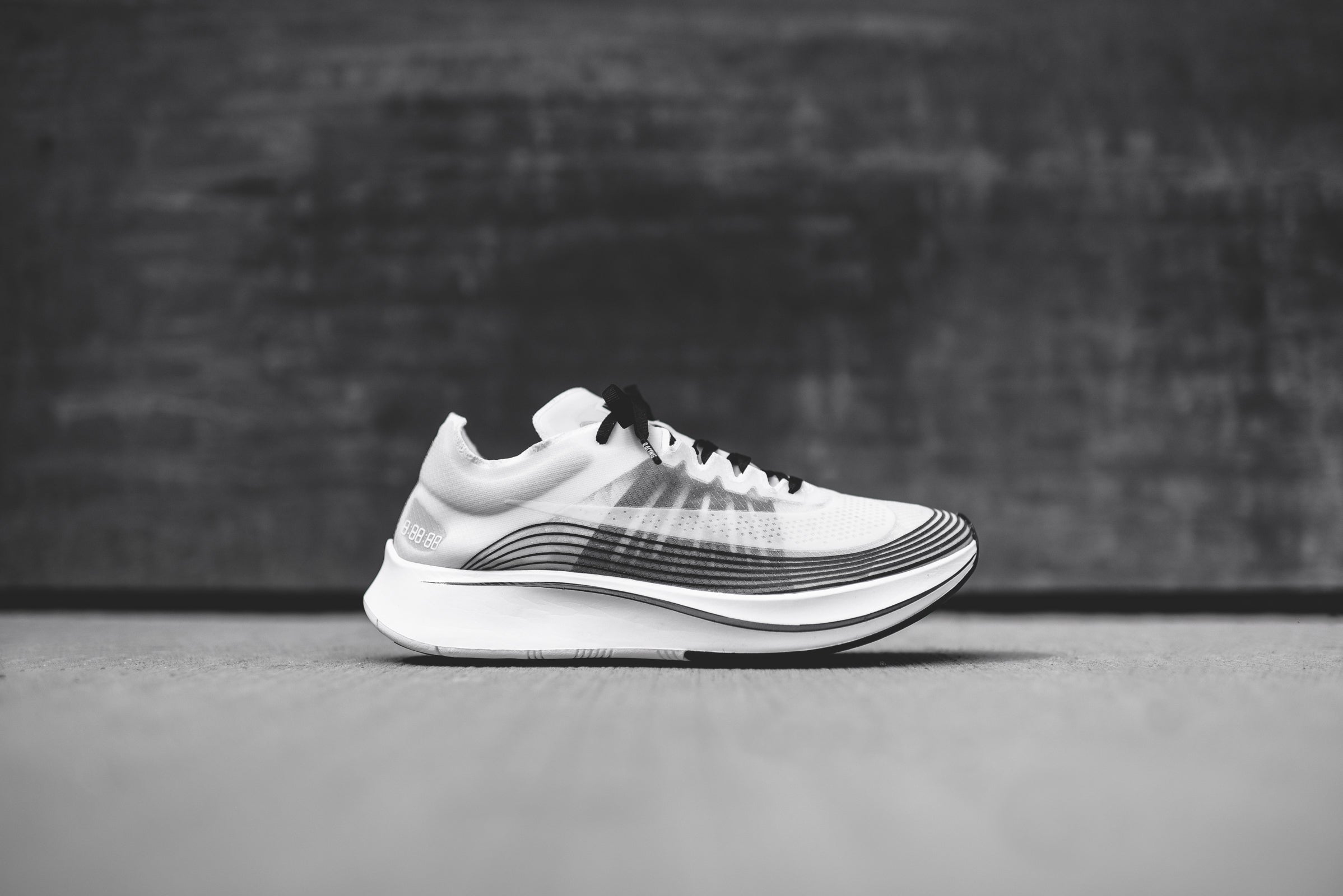 nike zoom fly off white sizing