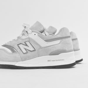 white new balance 997