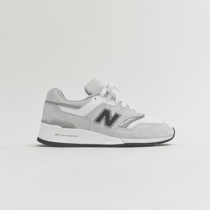 new balance 997 white silver