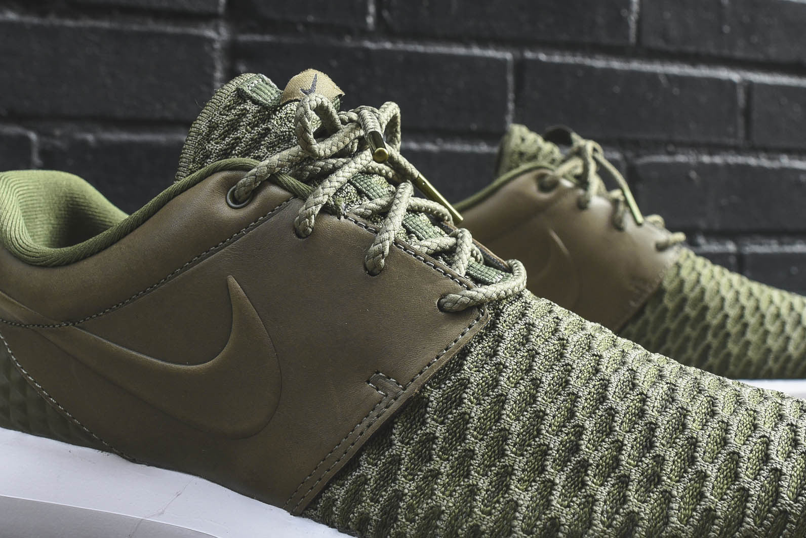 Nike Flyknit Roshe NM PRM - Rough Green / Sequoia | Kith NYC