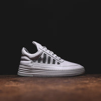 filling pieces low white