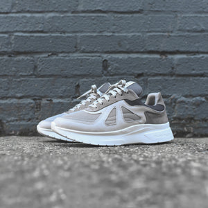 filling pieces race runner