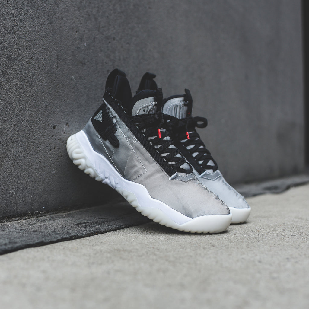 jordan proto react grey