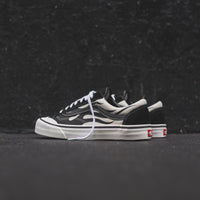 vans flames black and white