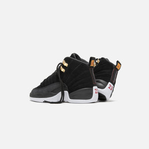 black jordans 12 retro