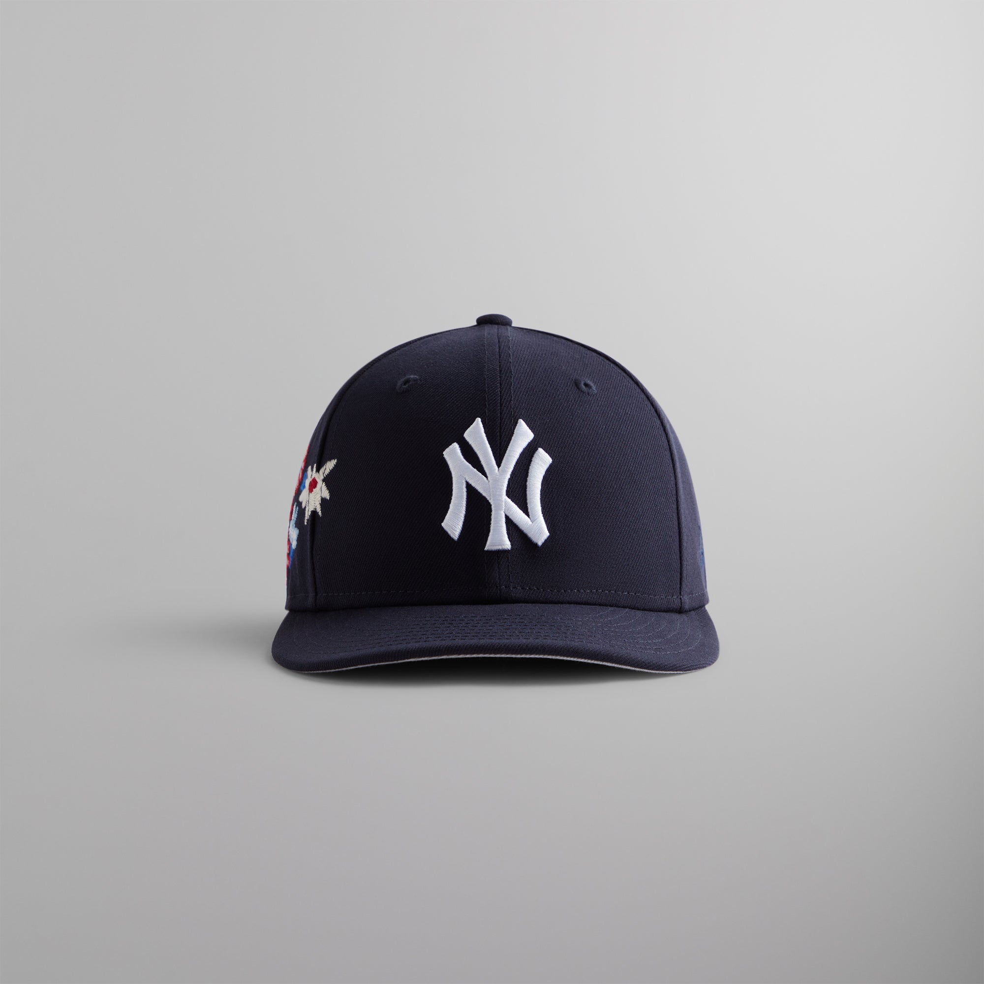 Kith and New Era for Yankees Floral 59FIFTY Low Profile - Nocturnal