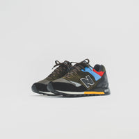 new balance 374 black