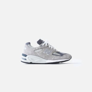 New Balance 990 v2 - Grey / White – Kith