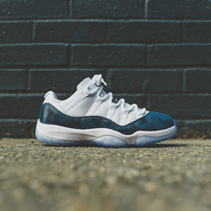 retro 11 low white black navy