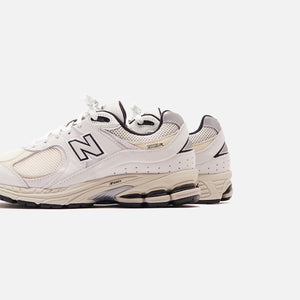 new balance 2002r atlas with lemon haze