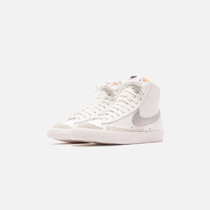 nike blazer womens silver