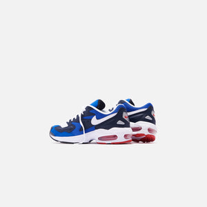 nike blue white and red