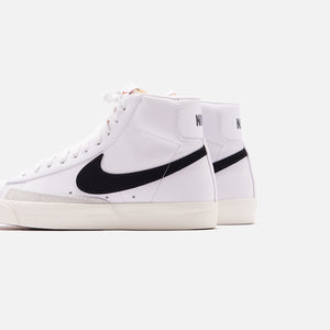 nike blazer vintage 77 white black