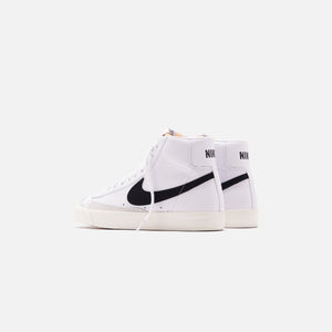 nike blazer vintage white black