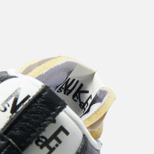 Nike x Sacai Blazer Mid - Black / Wolf 