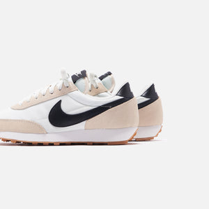 Nike WMNS Daybreak - Pale Ivory / Black 