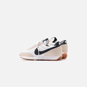 Nike WMNS Daybreak - Pale Ivory / Black 