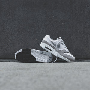 nike air max 1 white black wolf grey