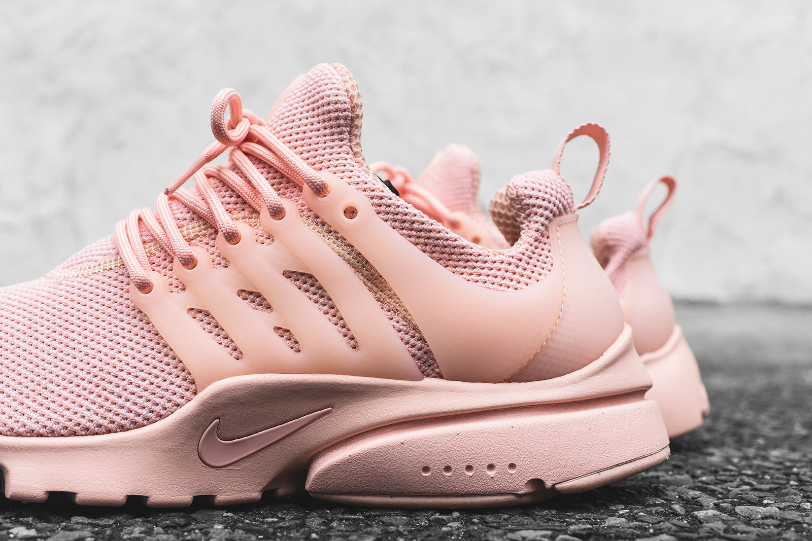 all pink nike presto