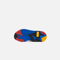 red blue and yellow pumas