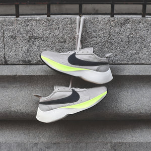 Nike Moon Racer - String / Black / Sail 