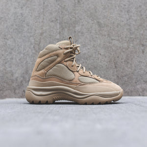 yeezy boot taupe