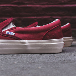 vans vault slip on red