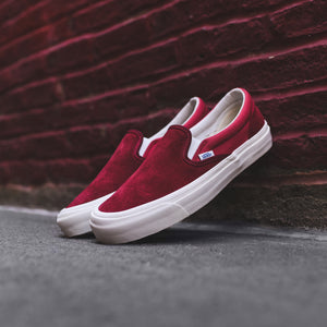 vans vault slip on red