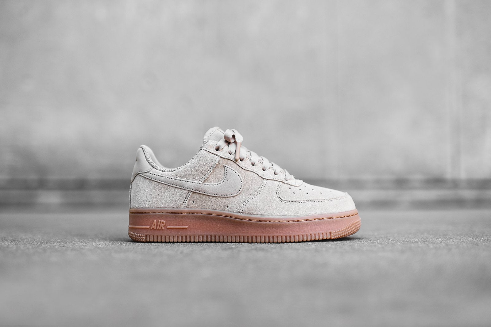 nike air force gum