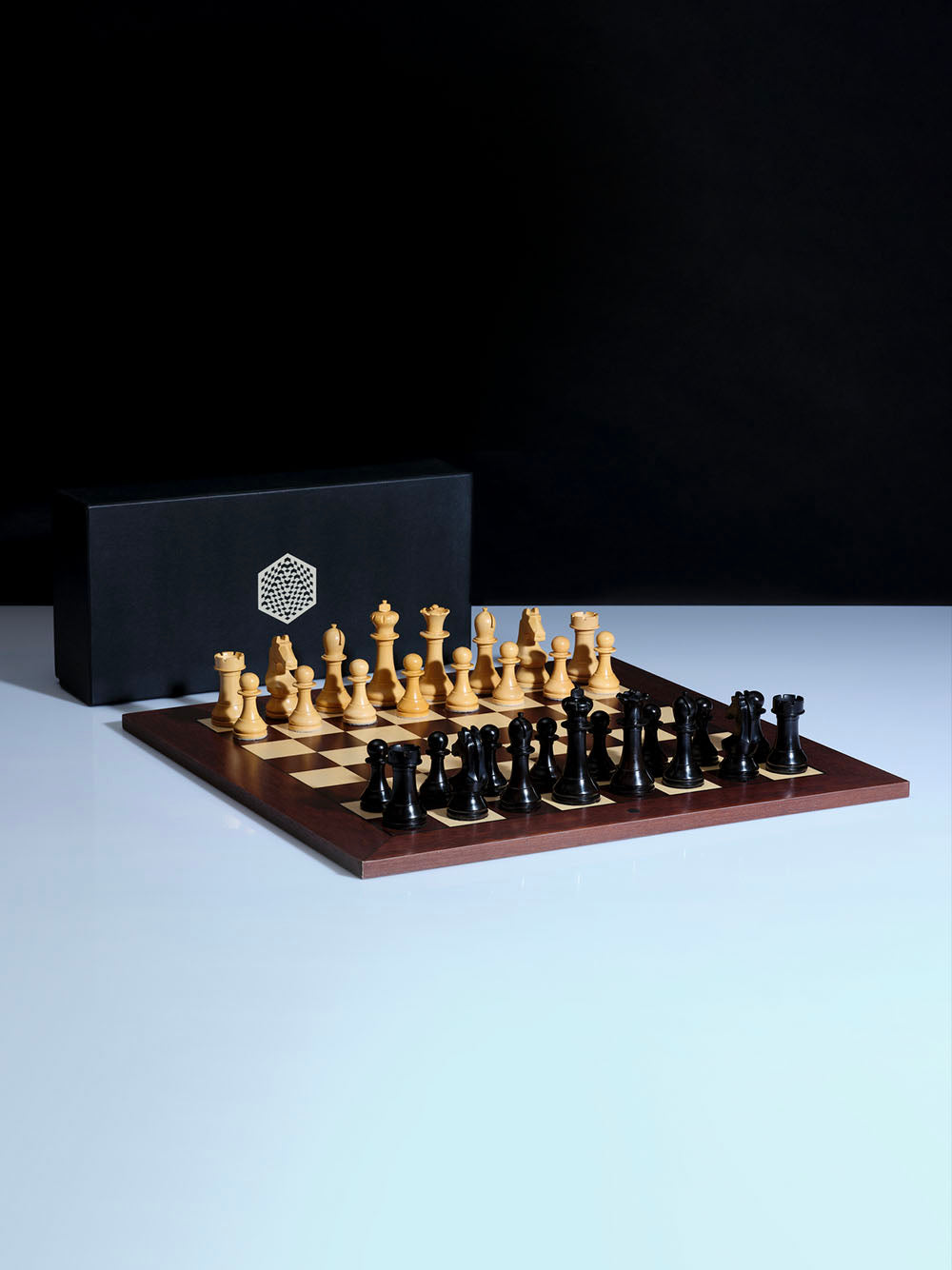 Luxurious chess set G250-75+204