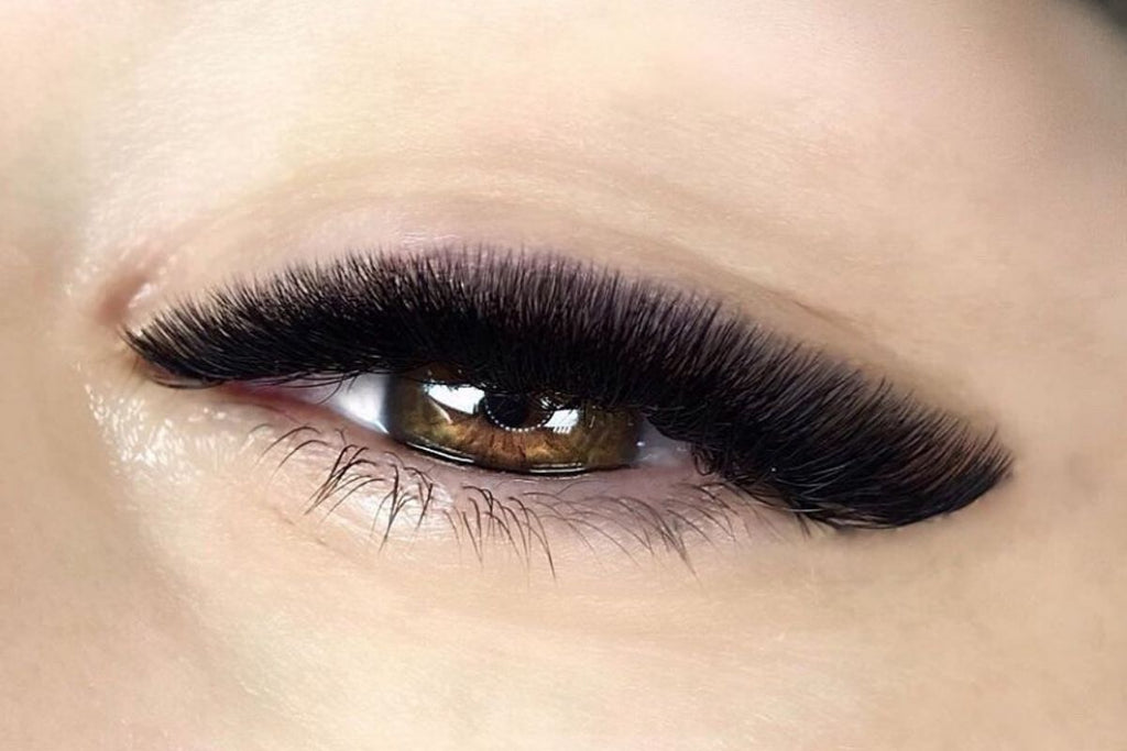 5 of the Hottest Lash & Brow Trends For 2020 by bl lashes