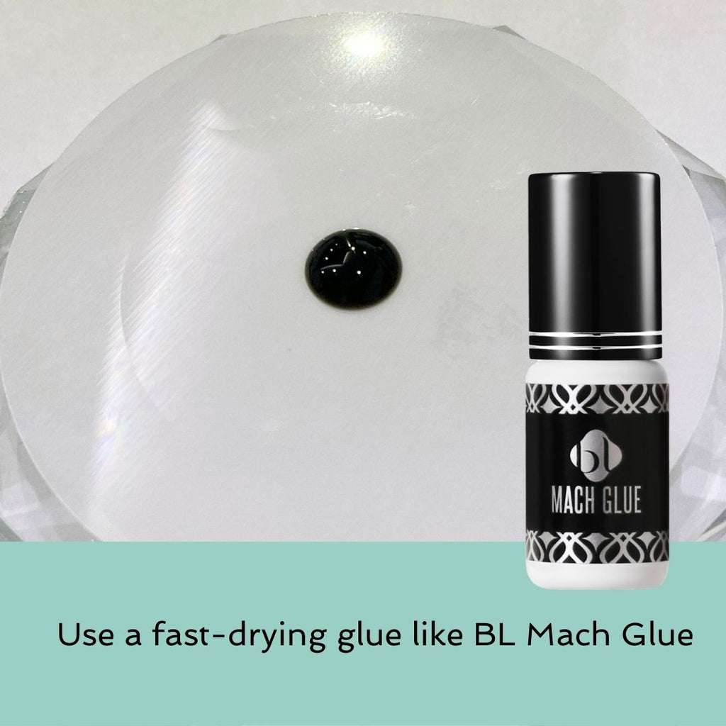 Step-by-step: How to make mega volume lash fan