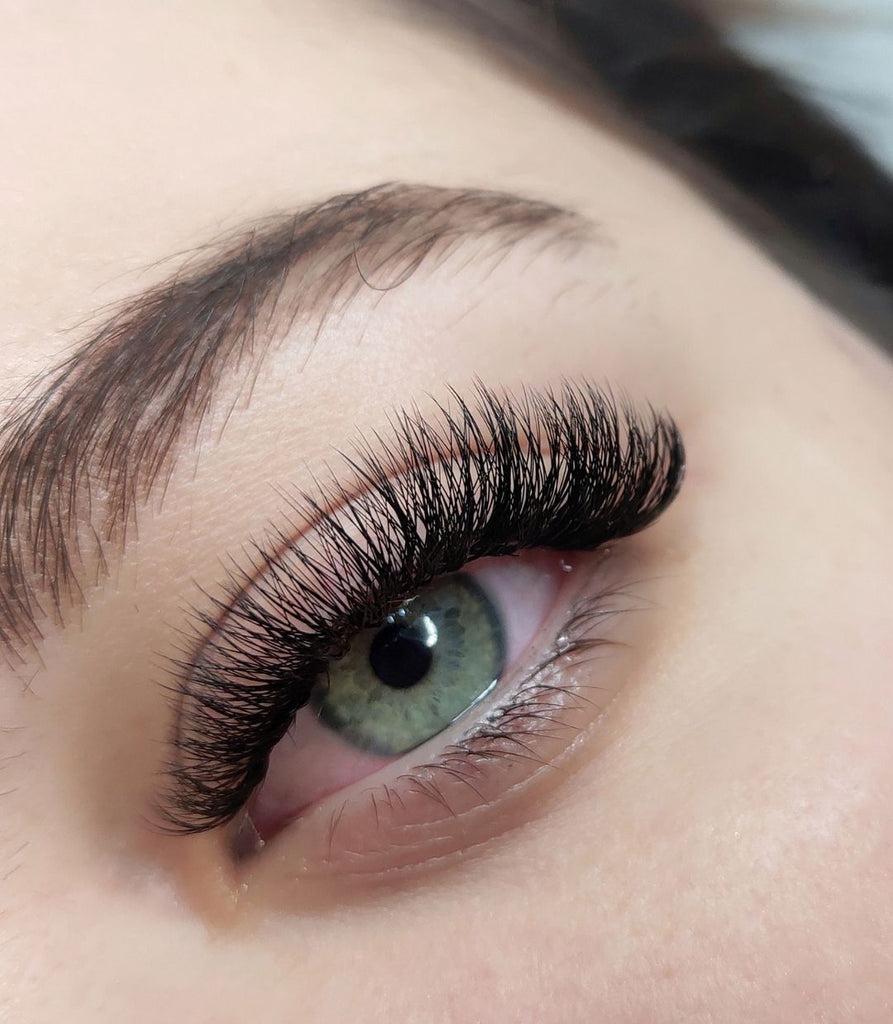 eyelash extensions vs eyelash lift