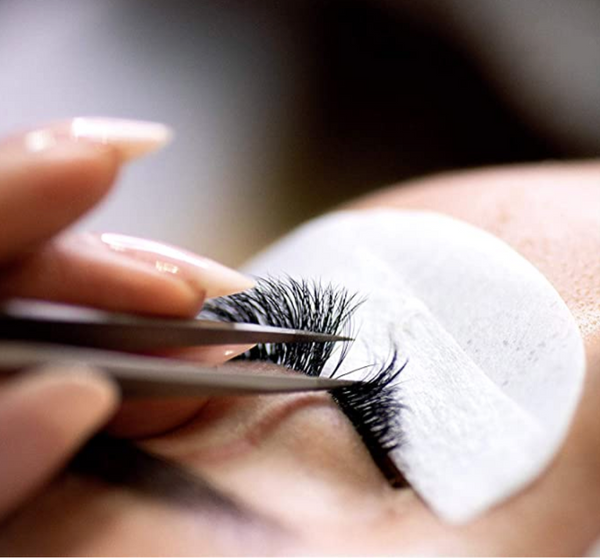 Your Guide To The Must-Have Tools For Russian Volume Lashes