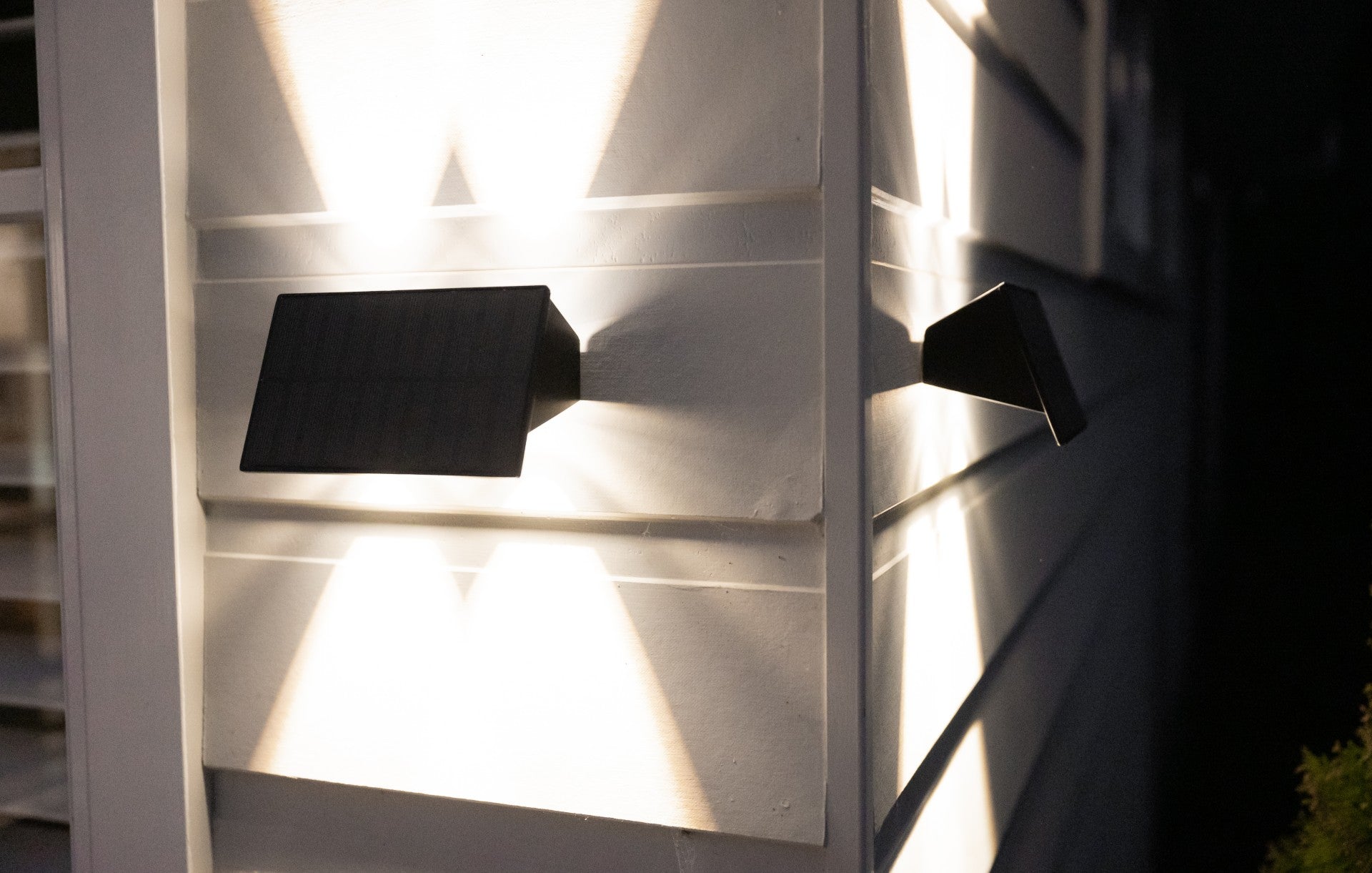 solar-up-down-wall-light