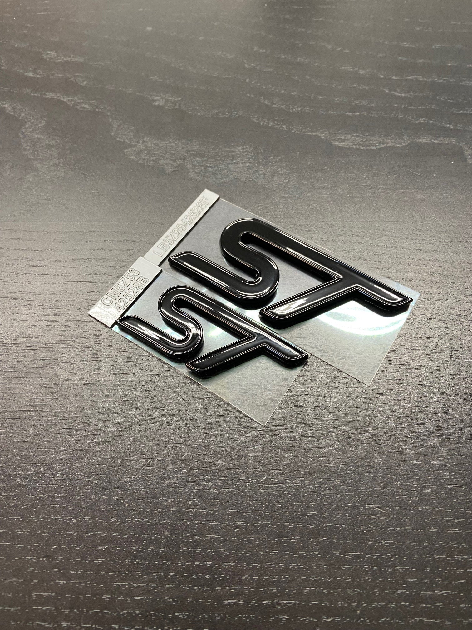 Explorer "ST" emblem set gloss Black 2020-2024
