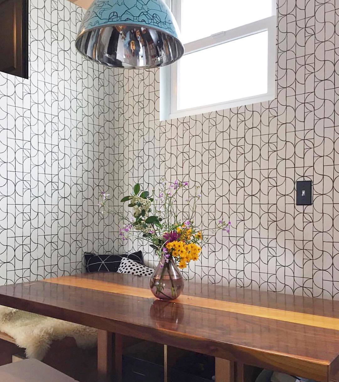 Wallpapered Nooks Roundup | Slice Charcoal wallpaper | Heath Ceramics | Hygge & West