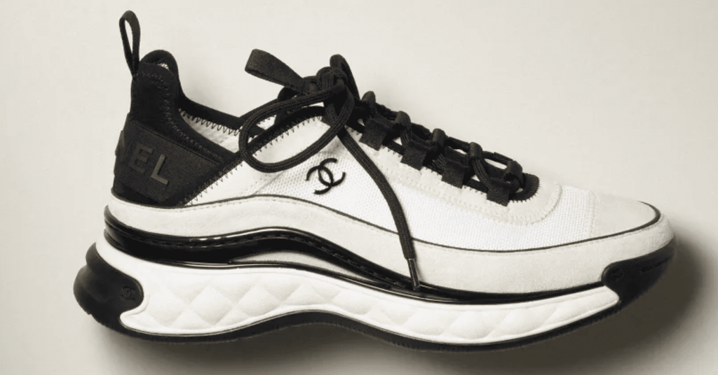 CHANEL white and gold leather trainers – Loop Generation