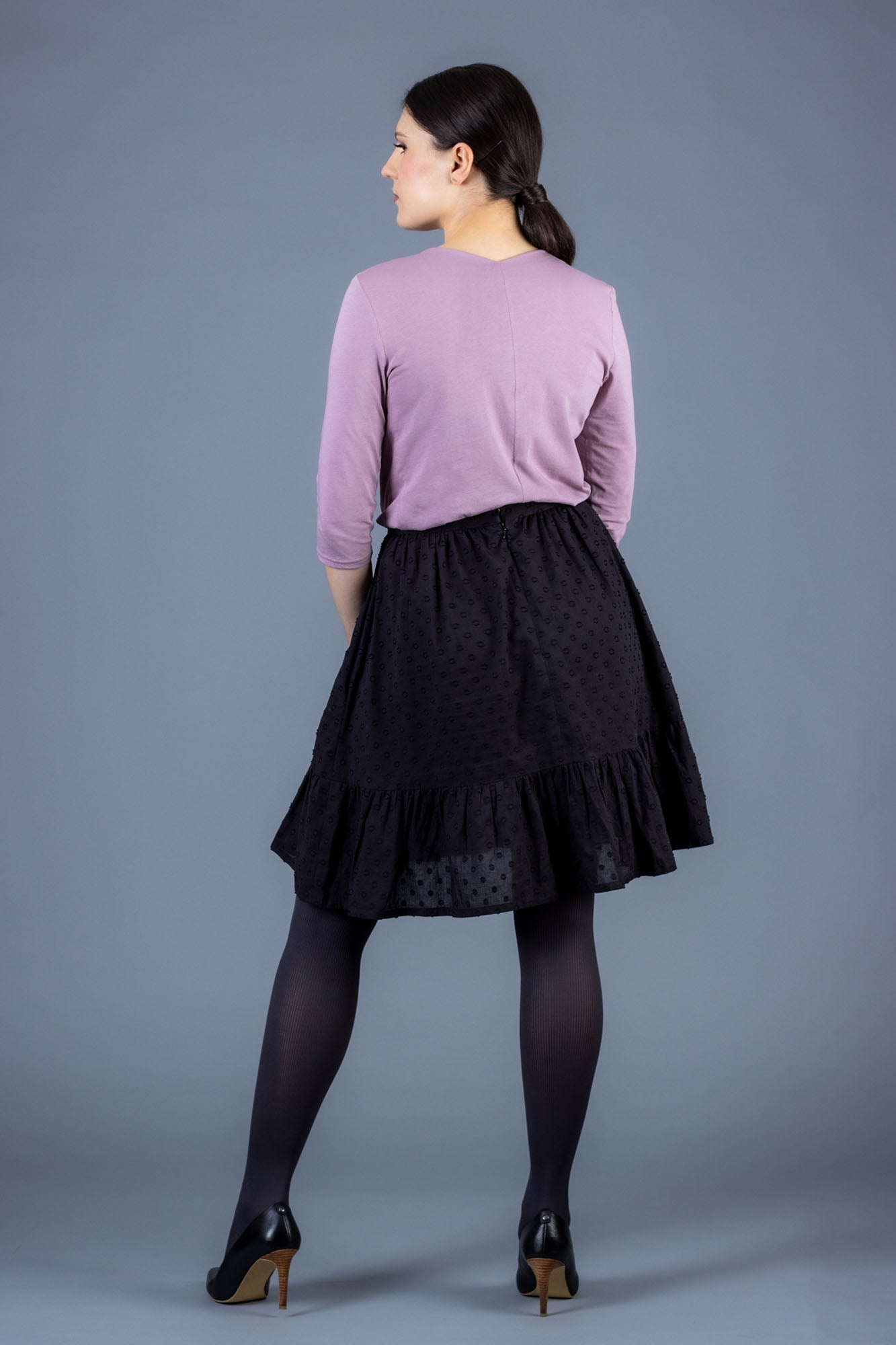 Forget-me-not Patterns Viola Top, back view mauve collarless three-quarter sleeve version