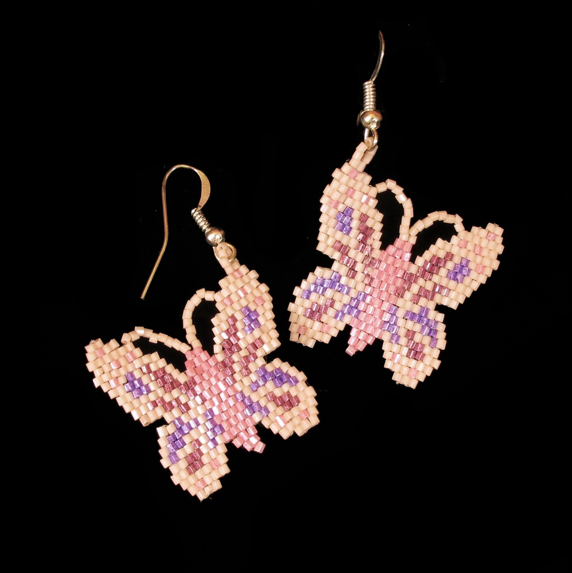 Japanese jewelry brand Lattice earrings/piercing pink butterfly