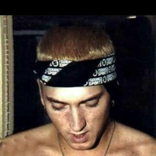 rappeur eminem bandana noir