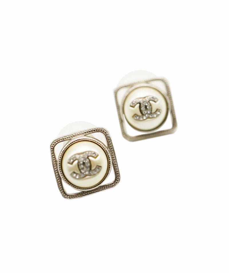 CHANEL Resin Pearl Square CC Earrings Black 680263  FASHIONPHILE