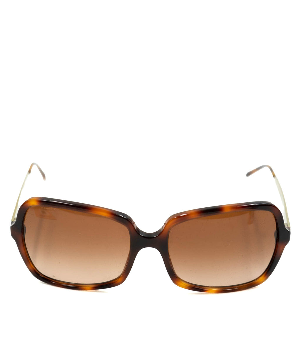 Burberry B 4127 Oversized Tortoiseshell Sunglasses - AWL4154 – LuxuryPromise