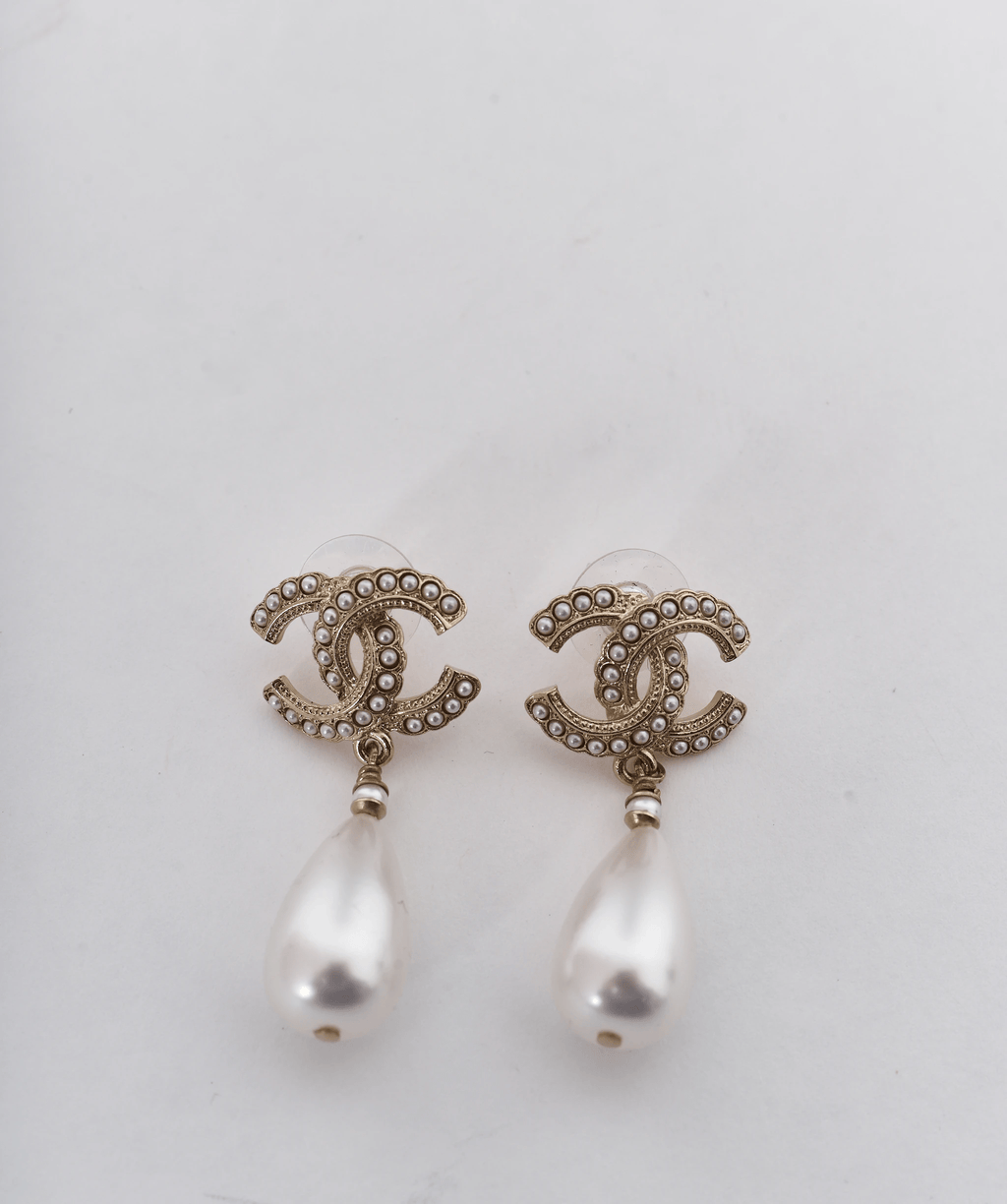 Authentic Second Hand Chanel CC Pearl Drop Earrings PSS43600011  THE  FIFTH COLLECTION