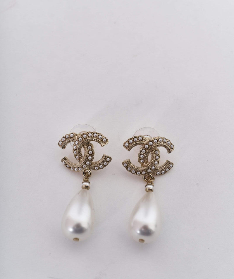 Chanel Pearl Earrings Womens Fashion Jewelry  Organisers Earrings on  Carousell