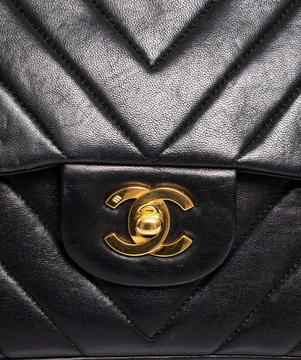 Chanel Classic Medium Flap Bag Pink  Chevron Leather  Baghunter