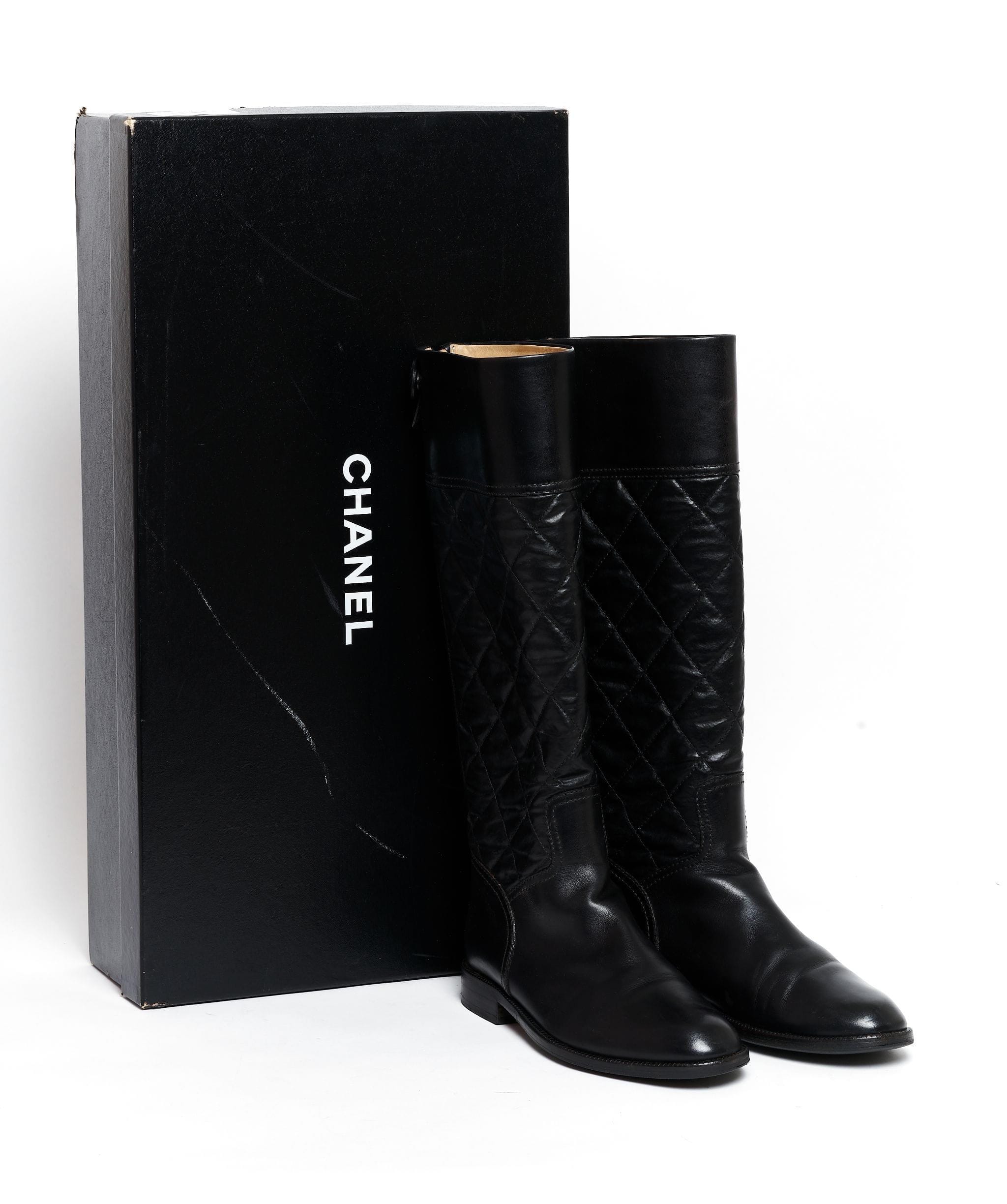 Buy Pre Loved Chanel quilted riding boot black Products Online - Luxury ...