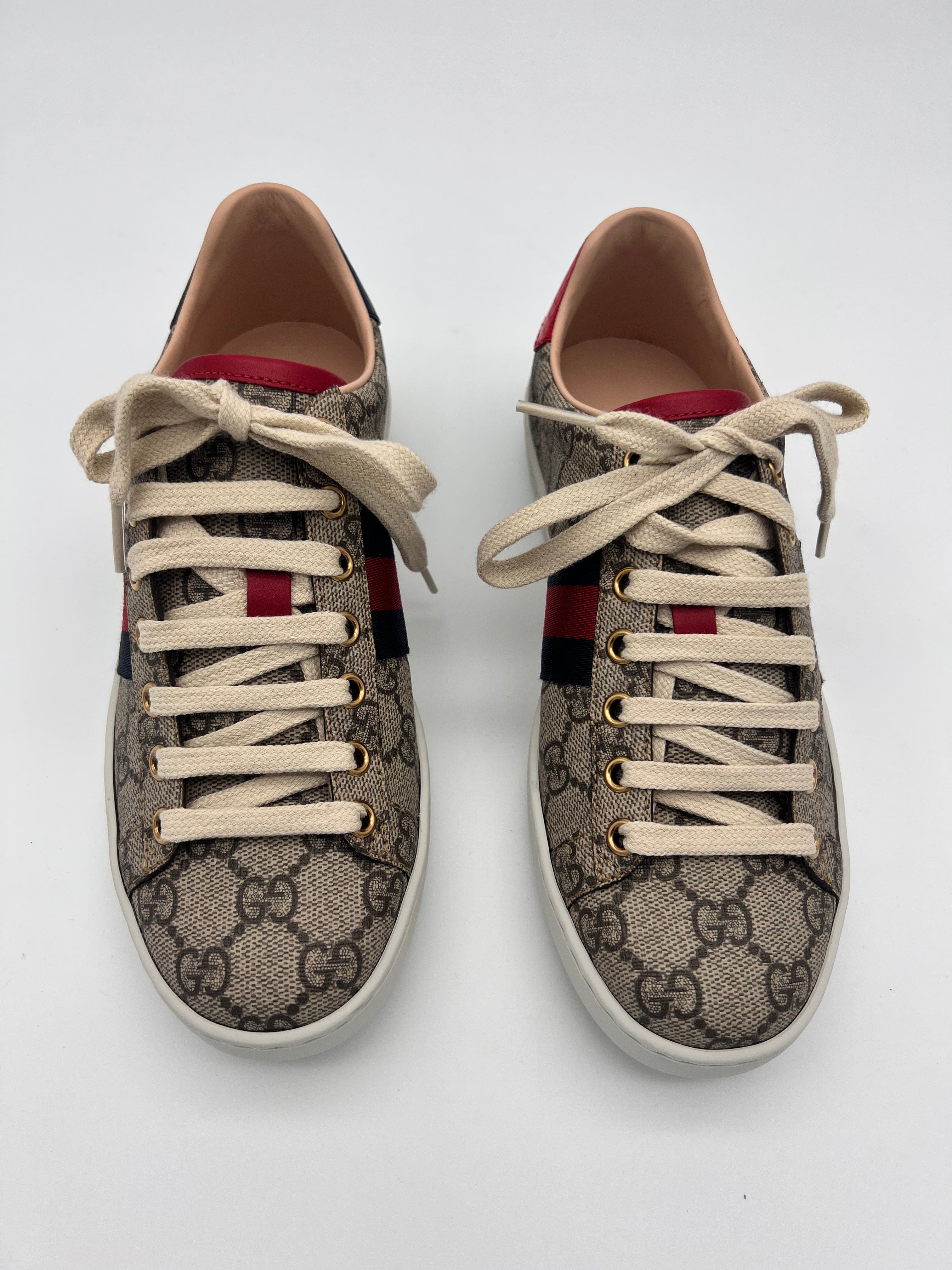 image of Gucci GG canvas Sneakers AGL2378